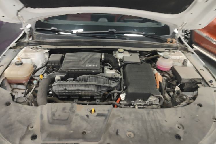 Used BYD Destroyer 05 2023 Champion Edition DM-i 55KM Luxury Model Engine Bay