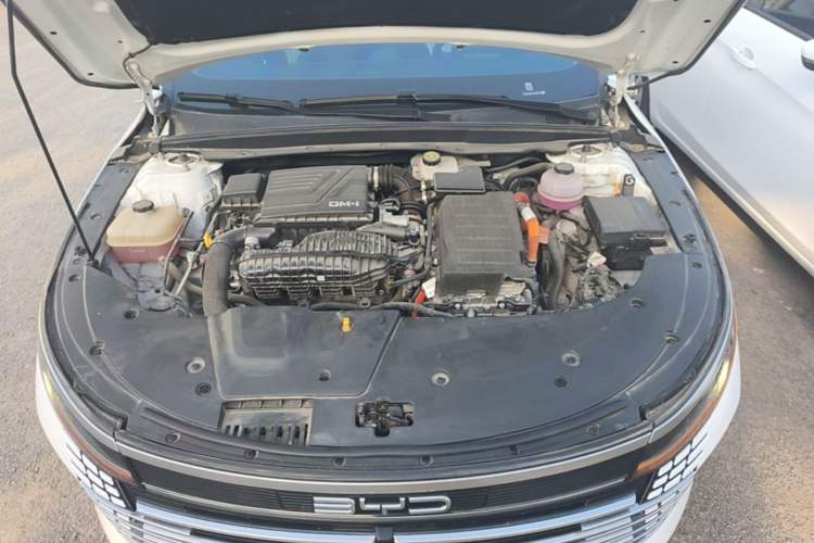 Used BYD Destroyer 05 2023 Champion Edition DM-i 55KM Luxury Model Engine Bay