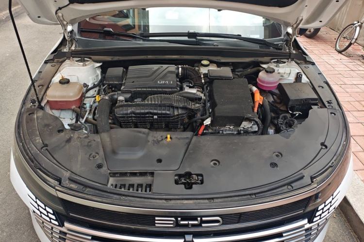 Used BYD Destroyer 05 2023 Champion Edition DM-i 120KM Prestige Model Engine Bay