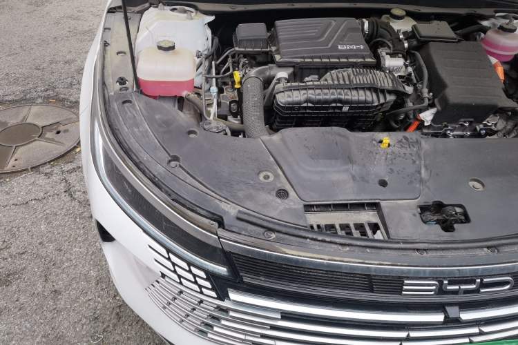 Used BYD Destroyer 05 2023 Champion Edition DM-i 55KM Luxury Model Engine Bay Right