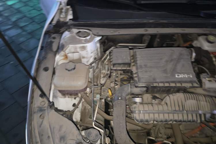 Used BYD Destroyer 05 2023 Champion Edition DM-i 55KM Luxury Model Engine Bay Right