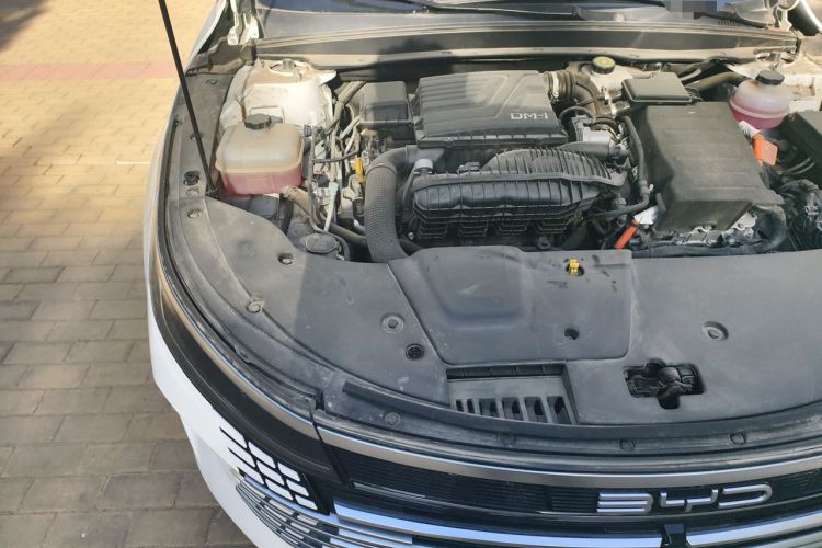 Used BYD Destroyer 05 2023 Champion Edition DM-i 120KM Prestige Model Engine Bay Right