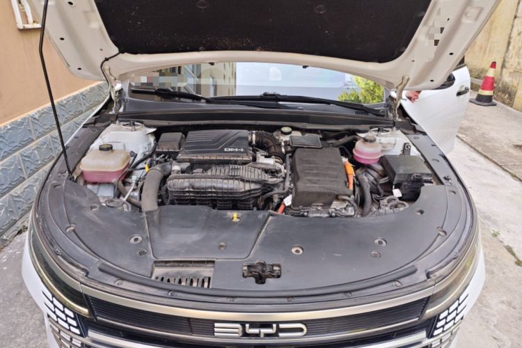 Used BYD Destroyer 05 2023 Champion Edition DM-i 120KM Prestige Model Engine Bay