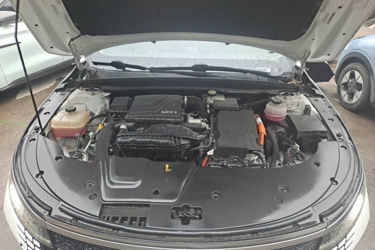 Used BYD Destroyer 05 2023 Champion Edition DM-i 55KM Luxury Model Engine Bay