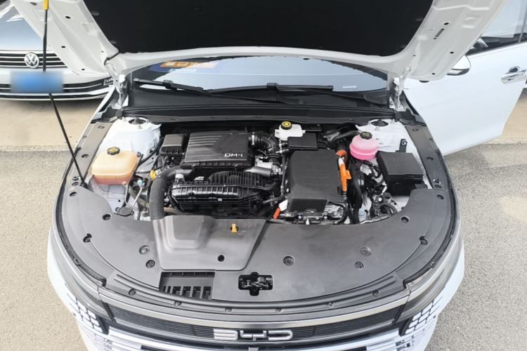 Used BYD Destroyer 05 2023 Champion Edition DM-i 120KM Luxury Model Engine Bay