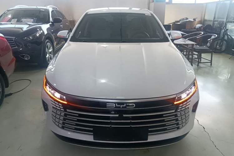 Used BYD Destroyer 05 2023 Champion Edition DM-i 55KM Luxury Model Front