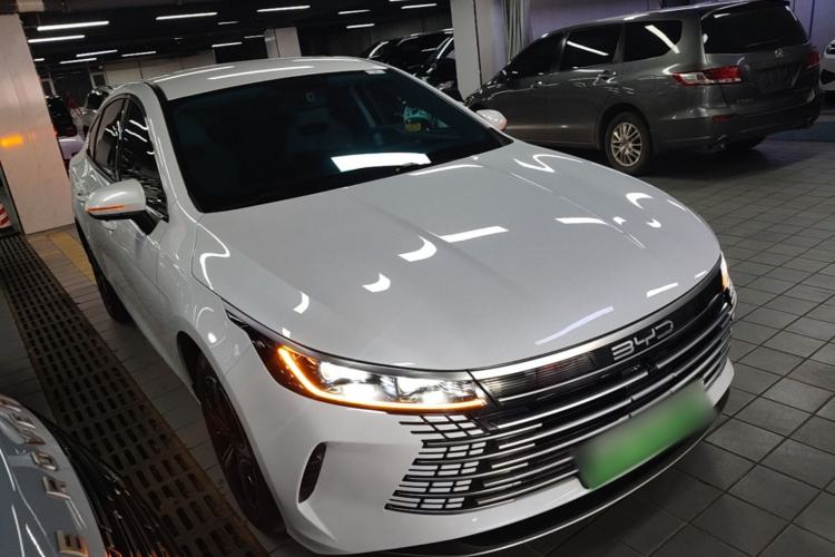 Used BYD Destroyer 05 2023 Champion Edition DM-i 120KM Luxury Model Front Right 45 Deg