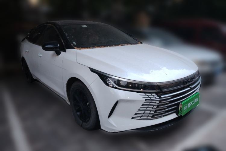 Used BYD Destroyer 05 2023 Champion Edition DM-i 55KM Luxury Model Front Right 45 Deg