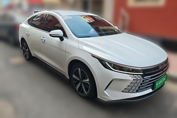 Used BYD Destroyer 05 2023 Champion Edition DM-i 120KM Prestige Model Front Right 45 Deg