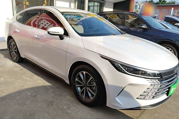 Used BYD Destroyer 05 2023 Champion Edition DM-i 55KM Luxury Model Front Right 45 Deg