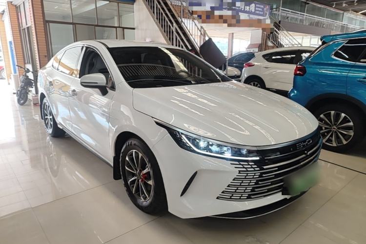 Used BYD Destroyer 05 2023 Champion Edition DM-i 55KM Luxury Model Front Right 45 Deg