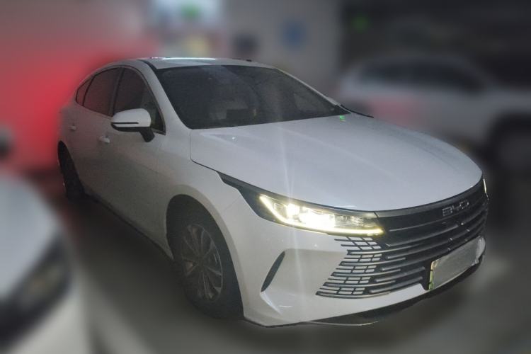 Used BYD Destroyer 05 2023 Champion Edition DM-i 120KM Luxury Model Front Right 45 Deg