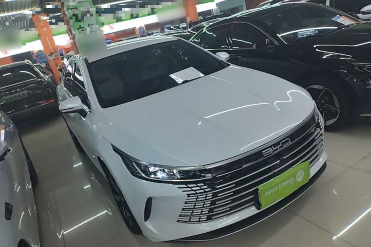Used BYD Destroyer 05 2023 Champion Edition DM-i 120KM Luxury Model Front Right 45 Deg