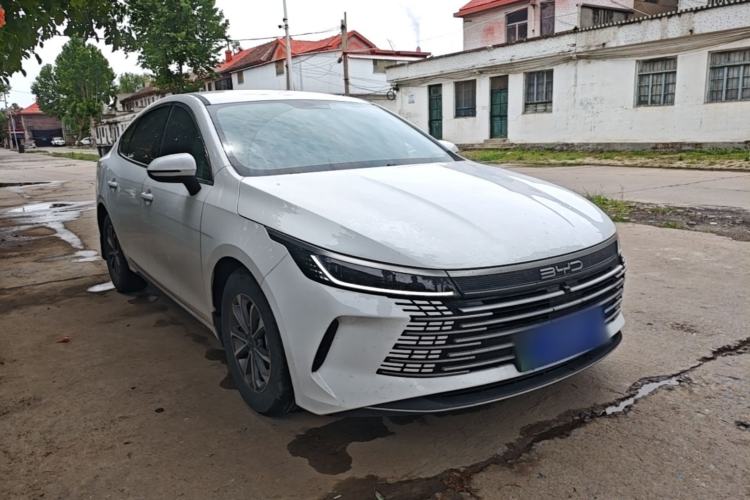Used BYD Destroyer 05 2023 Champion Edition DM-i 55KM Luxury Model Front Right 45 Deg