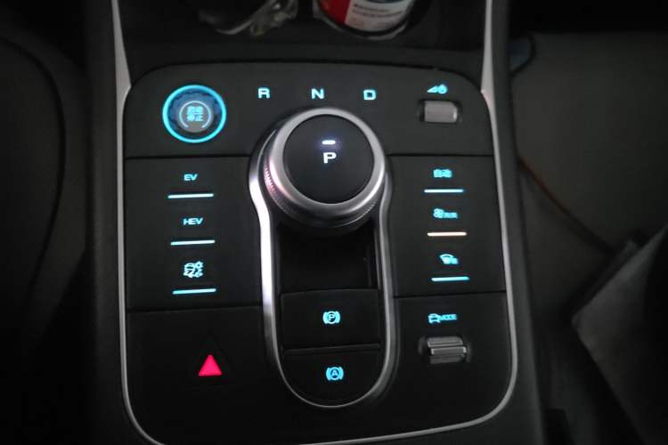 Used BYD Destroyer 05 2023 Champion Edition DM-i 55KM Luxury Model Gear Lever