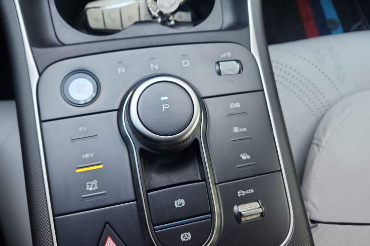 Used BYD Destroyer 05 2023 Champion Edition DM-i 55KM Luxury Model Gear Lever