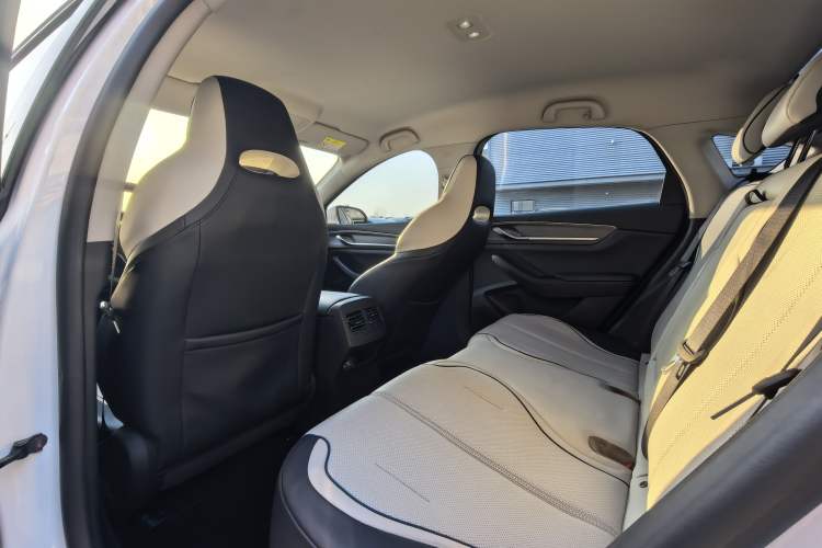 Used BYD Destroyer 05 2023 Champion Edition DM-i 120KM Prestige Model Interior 5