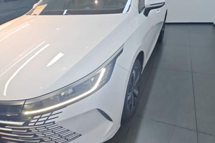 Used BYD Destroyer 05 2023 Champion Edition DM-i 120KM Prestige Model Left Front Headlight