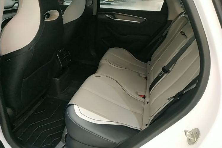 Used BYD Destroyer 05 2023 Champion Edition DM-i 120KM Prestige Model Left Rear Seat