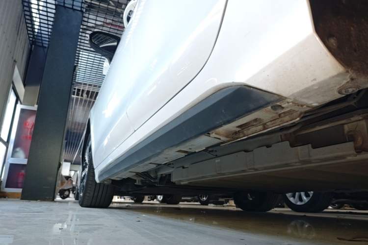 Used BYD Destroyer 05 2023 Champion Edition DM-i 120KM Prestige Model Left Side Sill