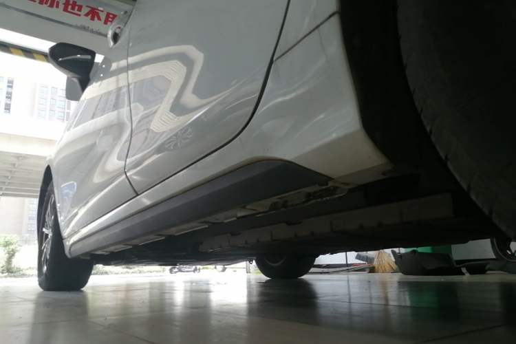Used BYD Destroyer 05 2023 Champion Edition DM-i 55KM Luxury Model Left Side Sill