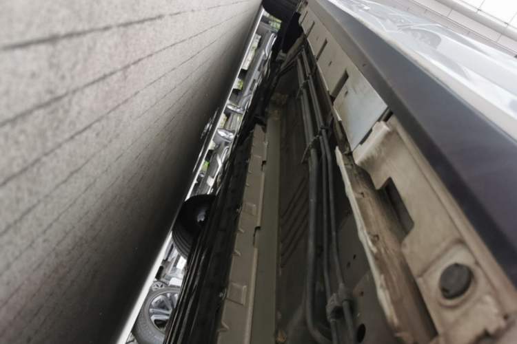 Used BYD Destroyer 05 2023 Champion Edition DM-i 55KM Luxury Model Left Side Sill