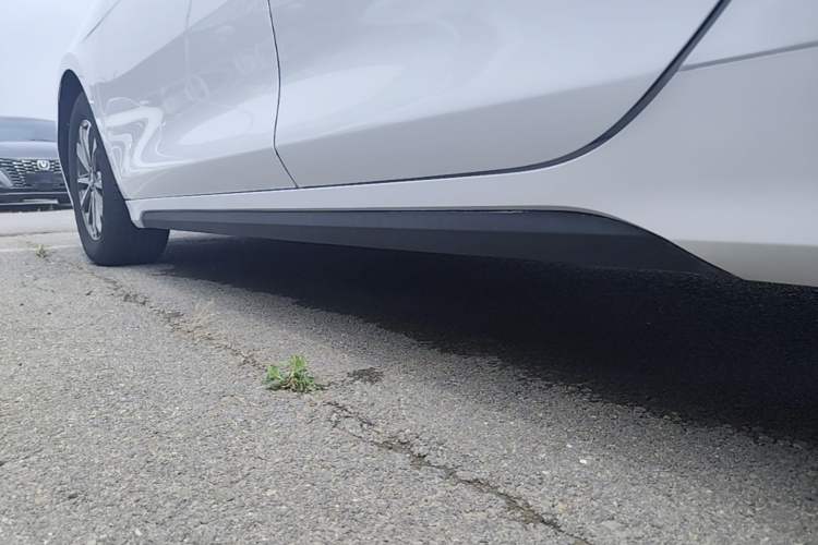 Used BYD Destroyer 05 2023 Champion Edition DM-i 55KM Luxury Model Left Side Sill