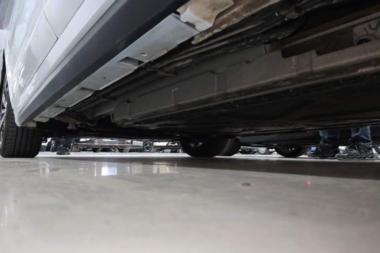 Used BYD Destroyer 05 2023 Champion Edition DM-i 120KM Luxury Model Left Side Sill