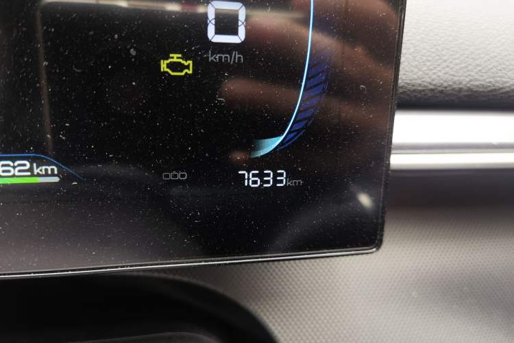 Used BYD Destroyer 05 2023 Champion Edition DM-i 55KM Luxury Model Odometer Close Up