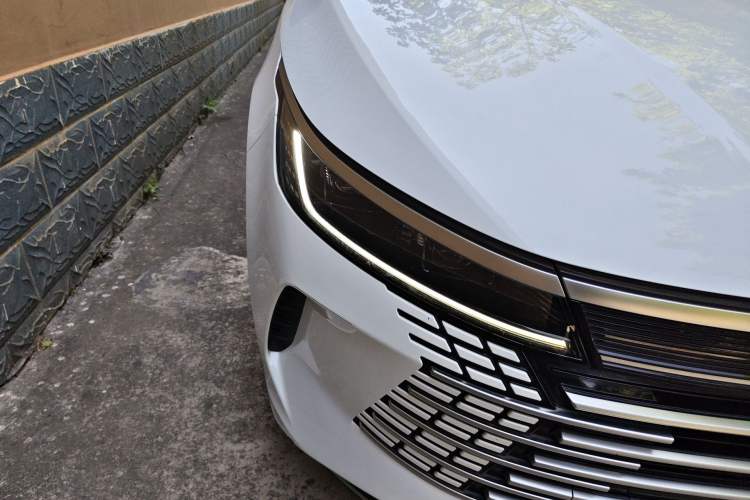 Used BYD Destroyer 05 2023 Champion Edition DM-i 120KM Prestige Model Right Front Headlight