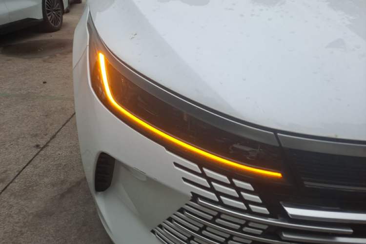 Used BYD Destroyer 05 2023 Champion Edition DM-i 55KM Luxury Model Right Front Headlight