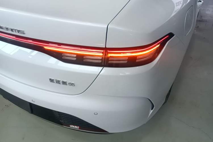 Used BYD Destroyer 05 2023 Champion Edition DM-i 55KM Luxury Model Right Rear Taillight