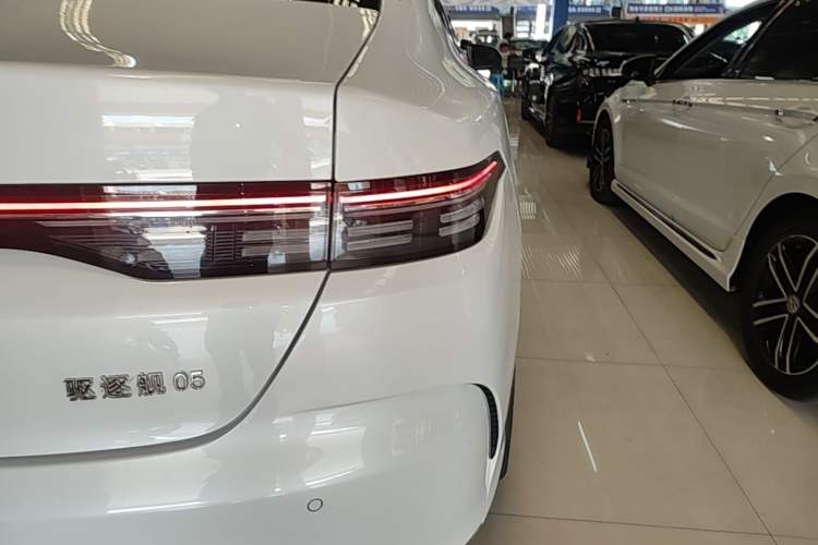 Used BYD Destroyer 05 2023 Champion Edition DM-i 55KM Luxury Model Right Rear Taillight