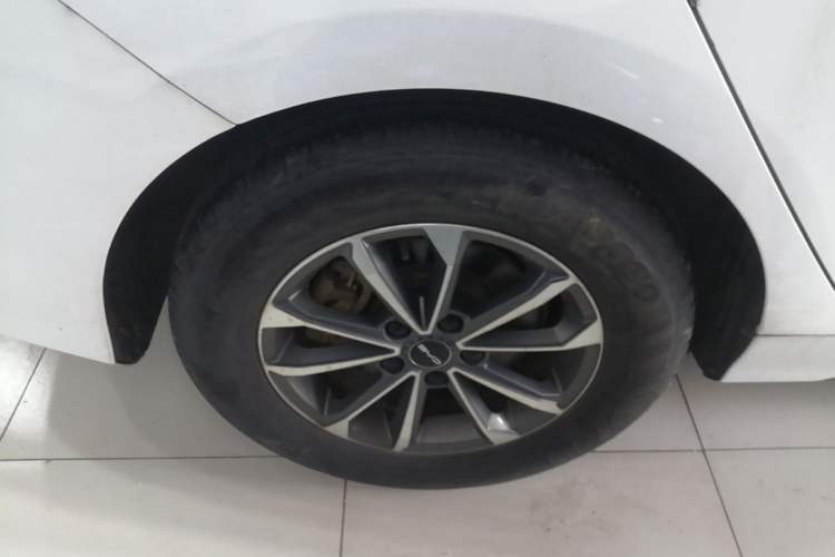Used BYD Destroyer 05 2023 Champion Edition DM-i 55KM Luxury Model Right Rear Wheel Hub