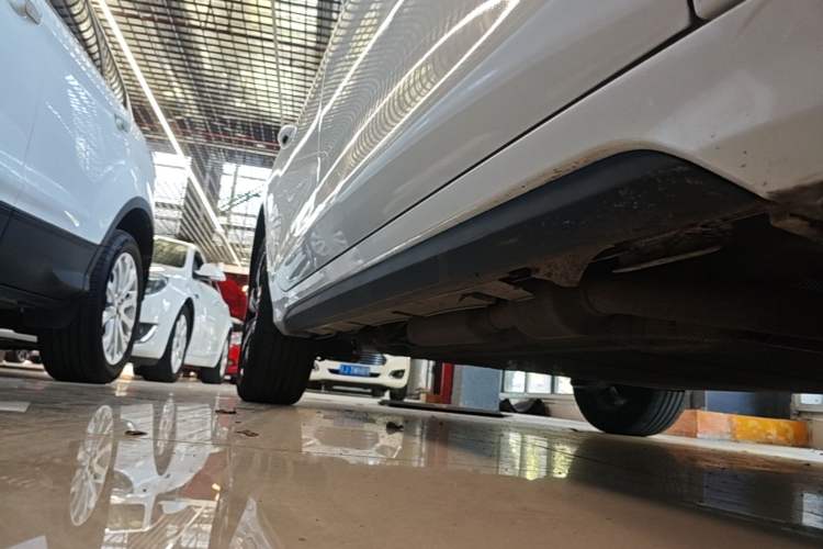 Used BYD Destroyer 05 2023 Champion Edition DM-i 120KM Prestige Model Right Side Sill