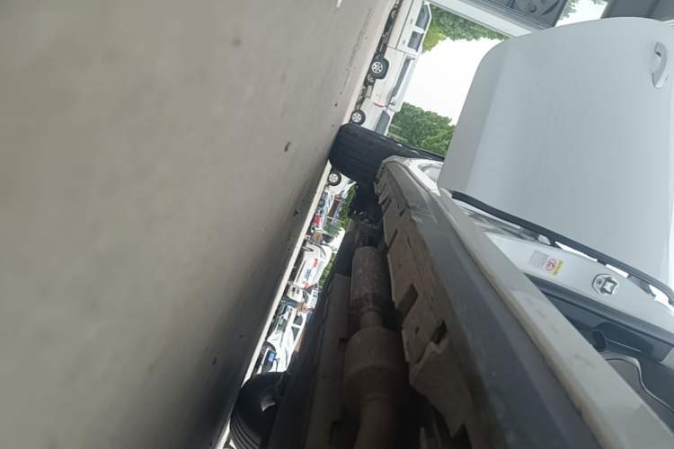 Used BYD Destroyer 05 2023 Champion Edition DM-i 55KM Luxury Model Right Side Sill