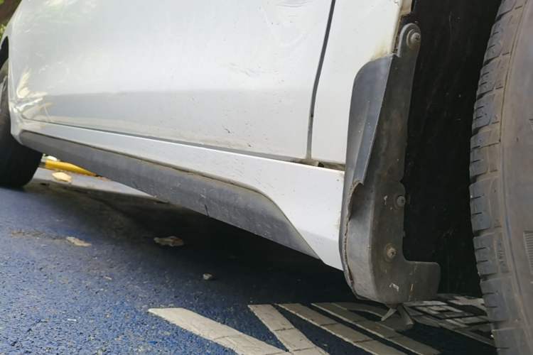 Used BYD Destroyer 05 2023 Champion Edition DM-i 55KM Luxury Model Right Side Sill