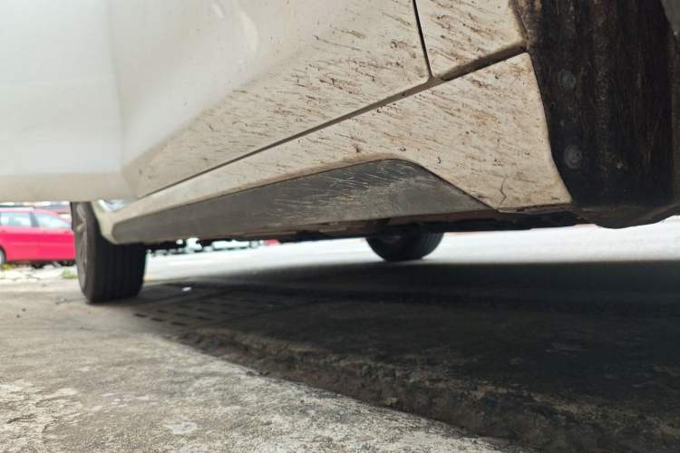 Used BYD Destroyer 05 2023 Champion Edition DM-i 55KM Luxury Model Right Side Sill