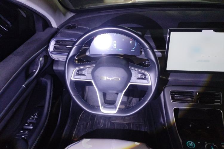 Used BYD Destroyer 05 2023 Champion Edition DM-i 120KM Prestige Model Steering Wheel