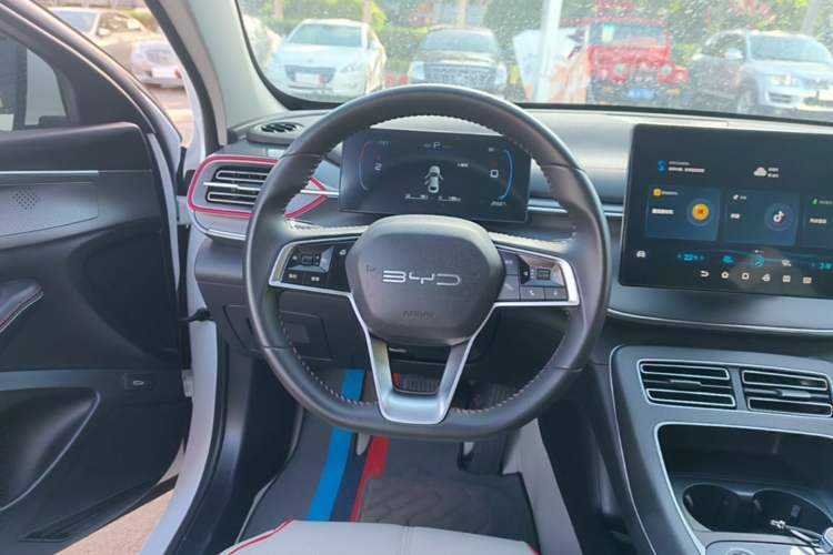 Used BYD Destroyer 05 2023 Champion Edition DM-i 55KM Luxury Model Steering Wheel