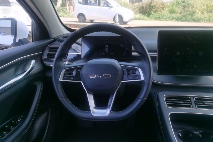 Used BYD Destroyer 05 2023 Champion Edition DM-i 120KM Prestige Model Steering Wheel