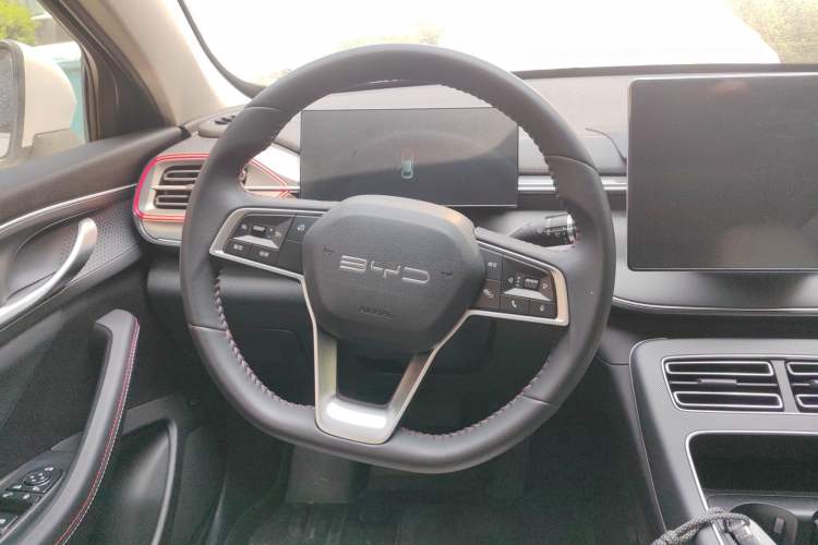 Used BYD Destroyer 05 2023 Champion Edition DM-i 55KM Prestige Model Steering Wheel
