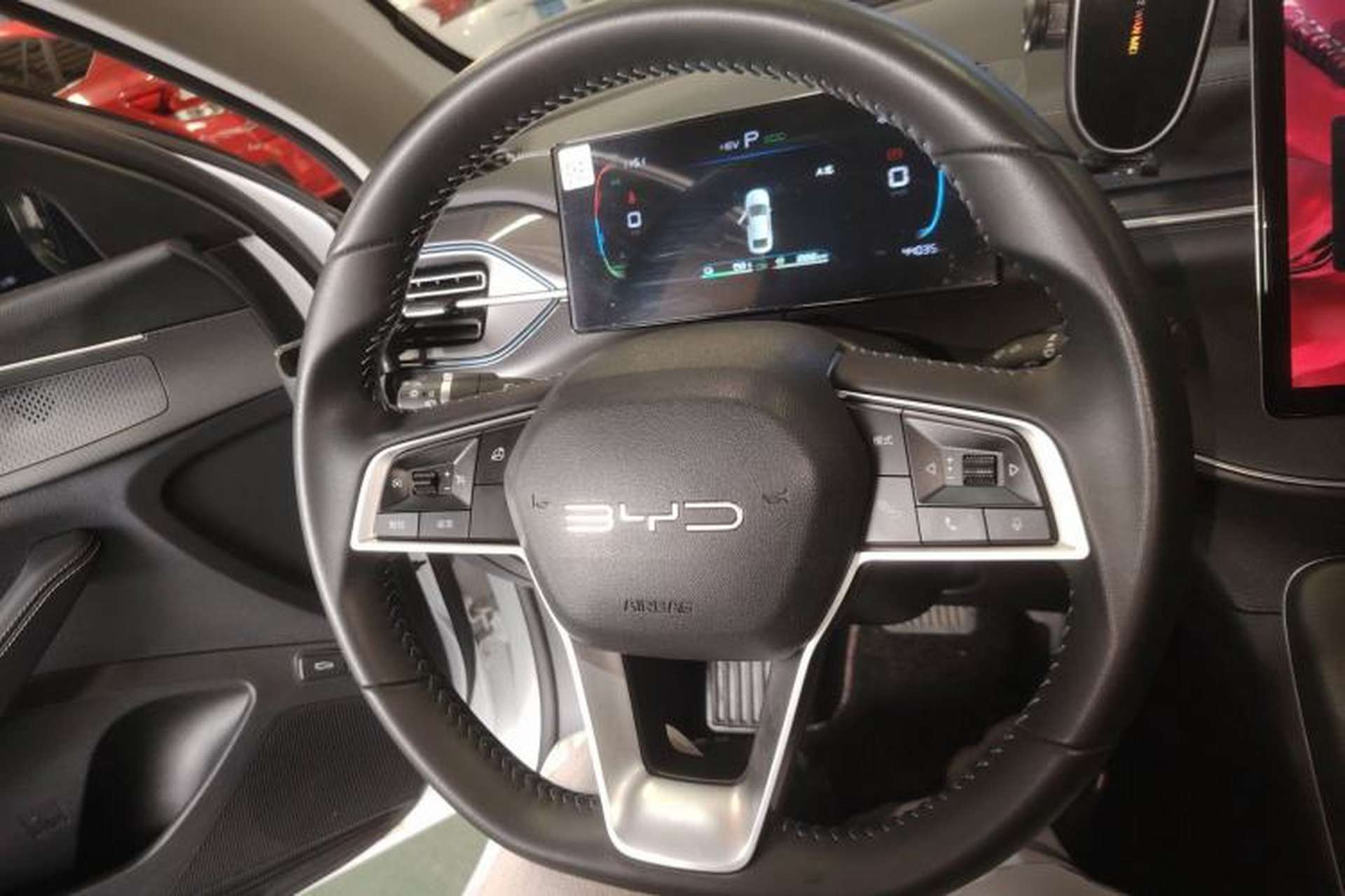 Used BYD Destroyer 05 2023 Champion Edition DM-i 120KM Prestige Model Steering Wheel