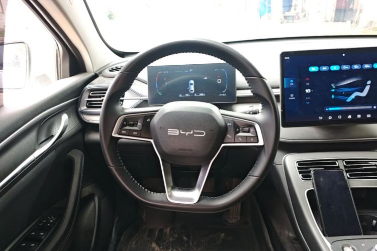 Used BYD Destroyer 05 2023 Champion Edition DM-i 55KM Luxury Model Steering Wheel