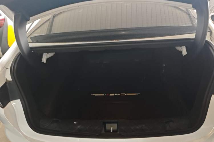 Used BYD Destroyer 05 2023 Champion Edition DM-i 55KM Luxury Model Trunk