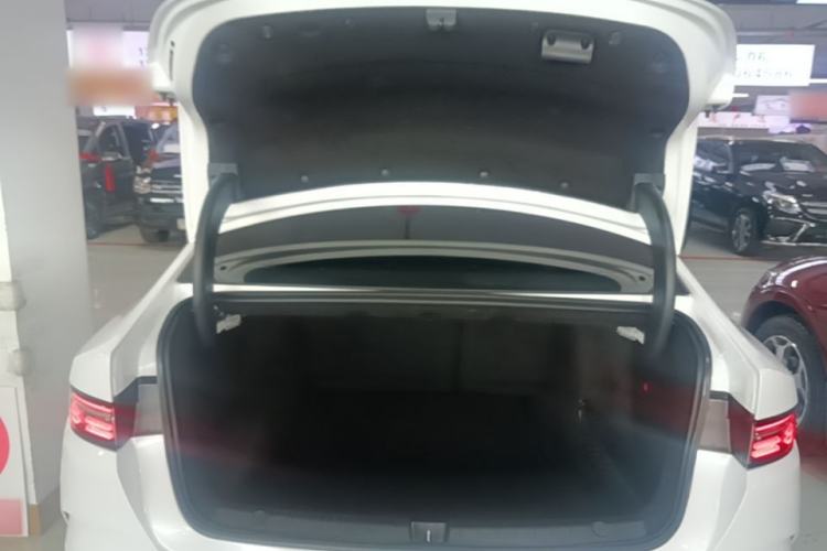 Used BYD Destroyer 05 2023 Champion Edition DM-i 120KM Prestige Model Trunk