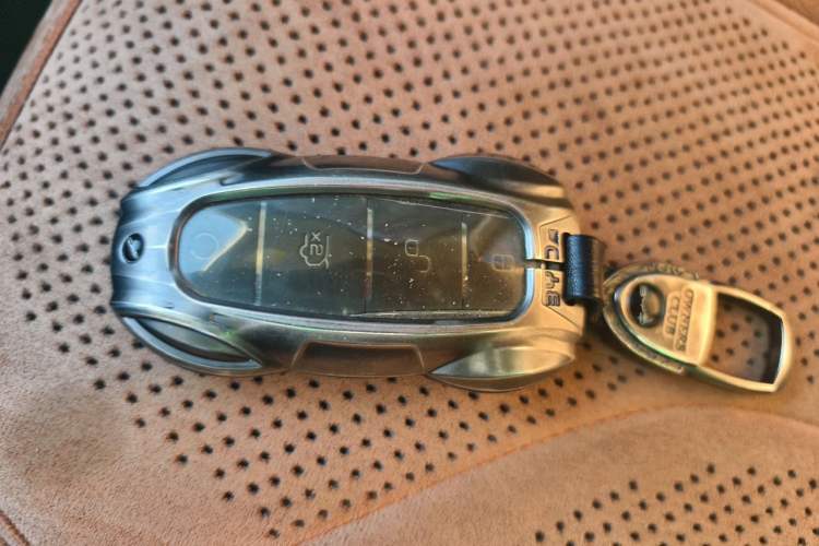 Used BYD Destroyer 05 2023 Champion Edition DM-i 120KM Prestige Model Vehicle Key