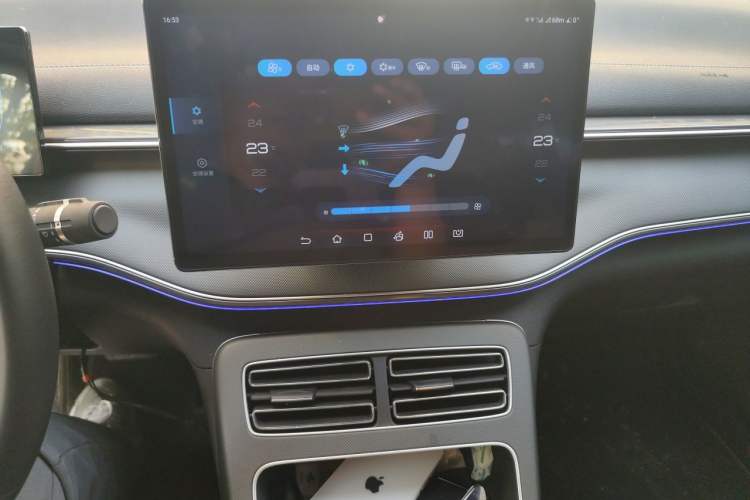 Used BYD Destroyer 05 2024 HONOR Edition DM-i 55KM Luxury Model Audio And AC Panel