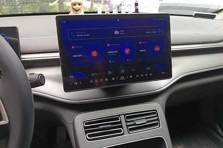 Used BYD Destroyer 05 2024 HONOR Edition DM-i 55KM Luxury Model Audio And AC Panel