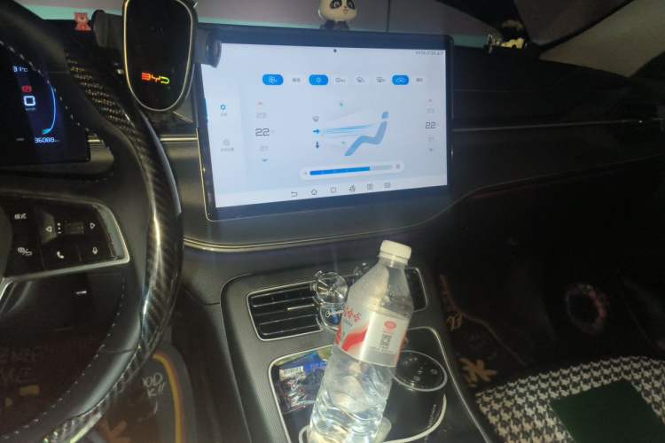 Used BYD Destroyer 05 2024 Honor Edition DM-i 120KM Luxury Model Audio And AC Panel